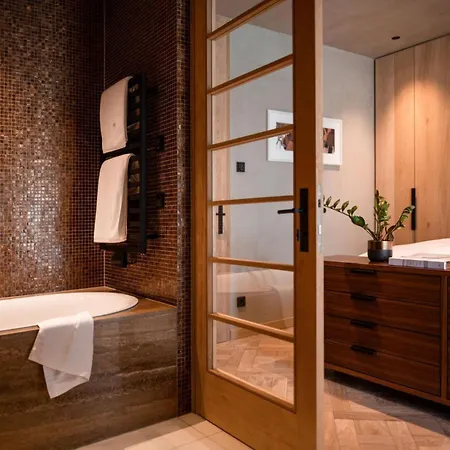 Contact Us At What App - 0041-798-079-427 To Book!! Luxury Ski-in-ski-out Home-lech With 5 Bedrooms Villa *