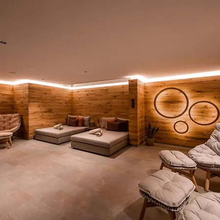 Villa Contact Us At What App - 0041-798-079-427 To Book!! Luxury Ski-in-ski-out Home-lech With 5 Bedrooms *