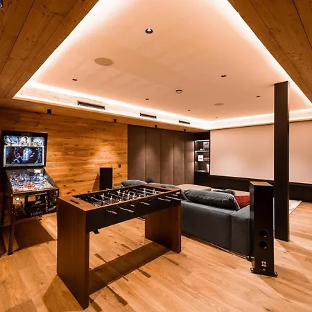 Contact Us At What App - 0041-798-079-427 To Book!! Luxury Ski-in-ski-out Home-lech With 5 Bedrooms Lech am Arlberg