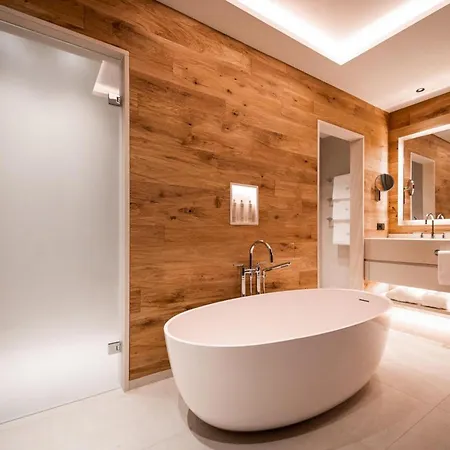 Contact Us At What App - 0041-798-079-427 To Book!! Luxury Ski-in-ski-out Home-lech With 5 Bedrooms *